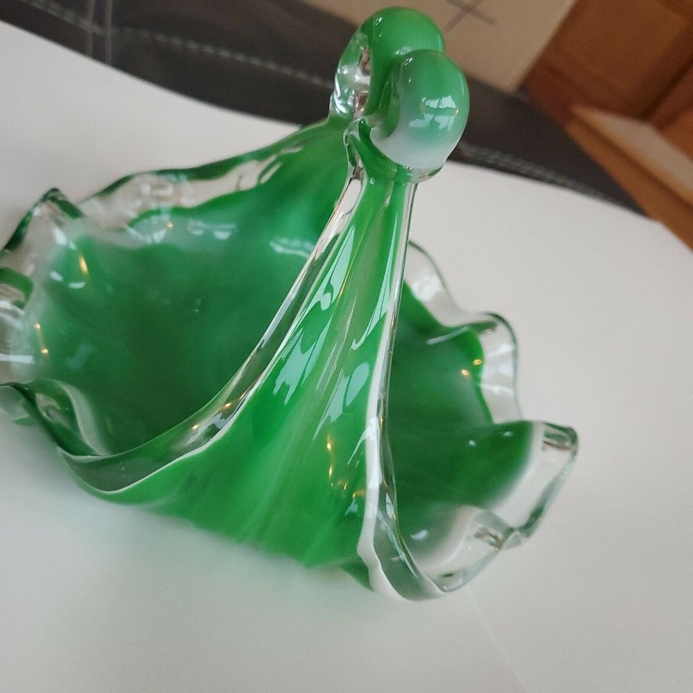 Vintage Green Depression Glass Unique Curved Swirl Candy Dish w/Handle 8x7x6 - Picture 4 of 7